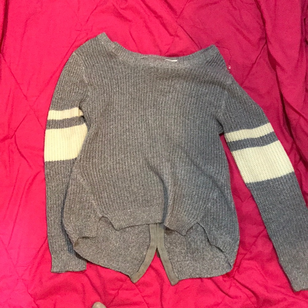 Grey sweater